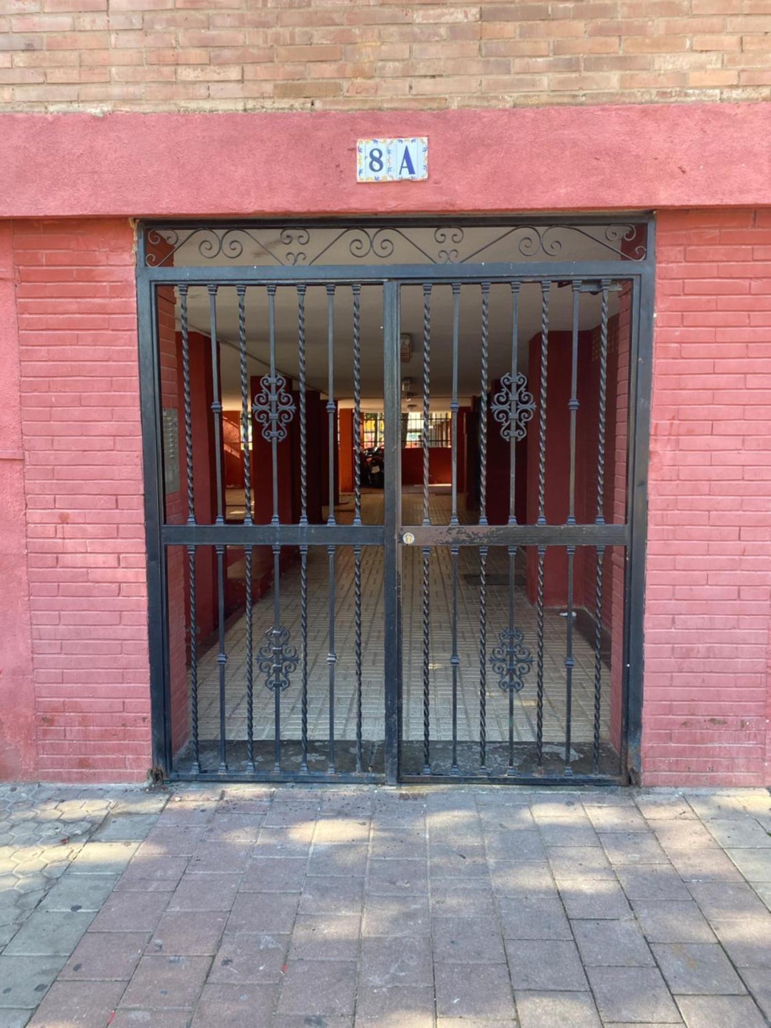 Shared Apartment! Piso Compartido! Общая Квартира! Sevilla Dış mekan fotoğraf