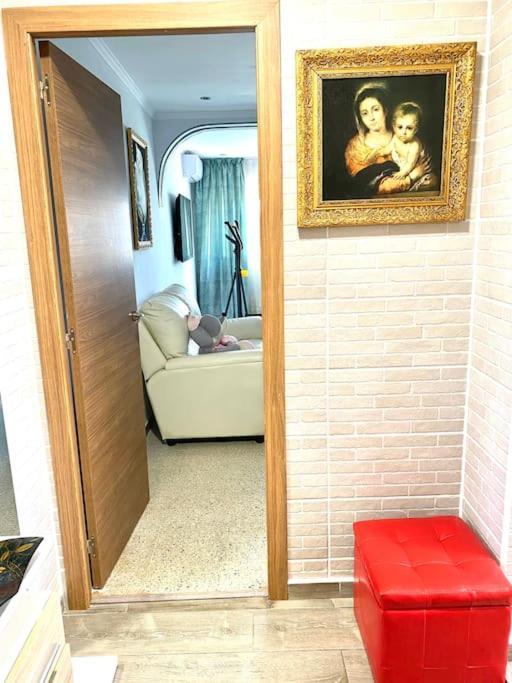 Shared Apartment! Piso Compartido! Общая Квартира! Sevilla Dış mekan fotoğraf
